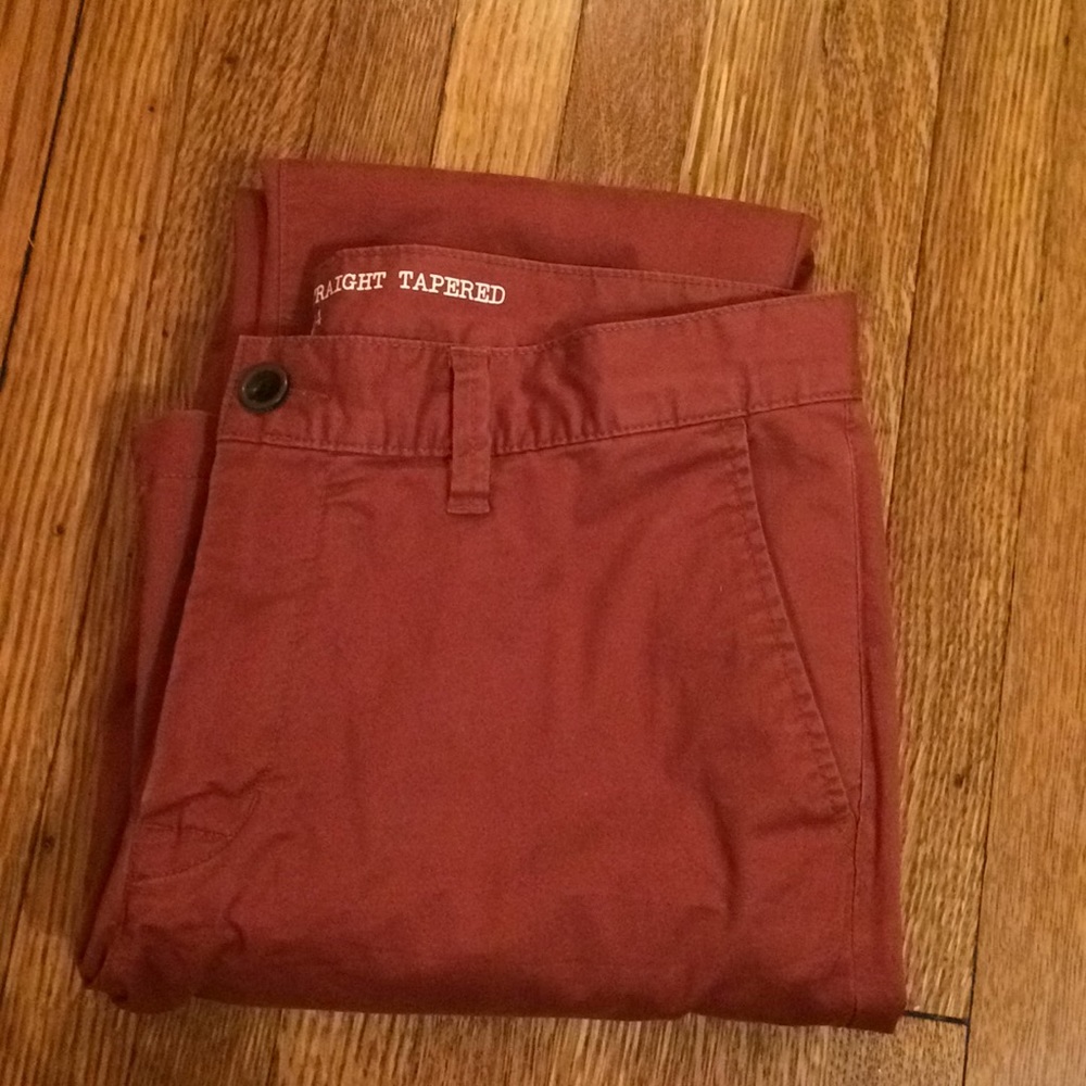 Men’s burnt orange/red pants